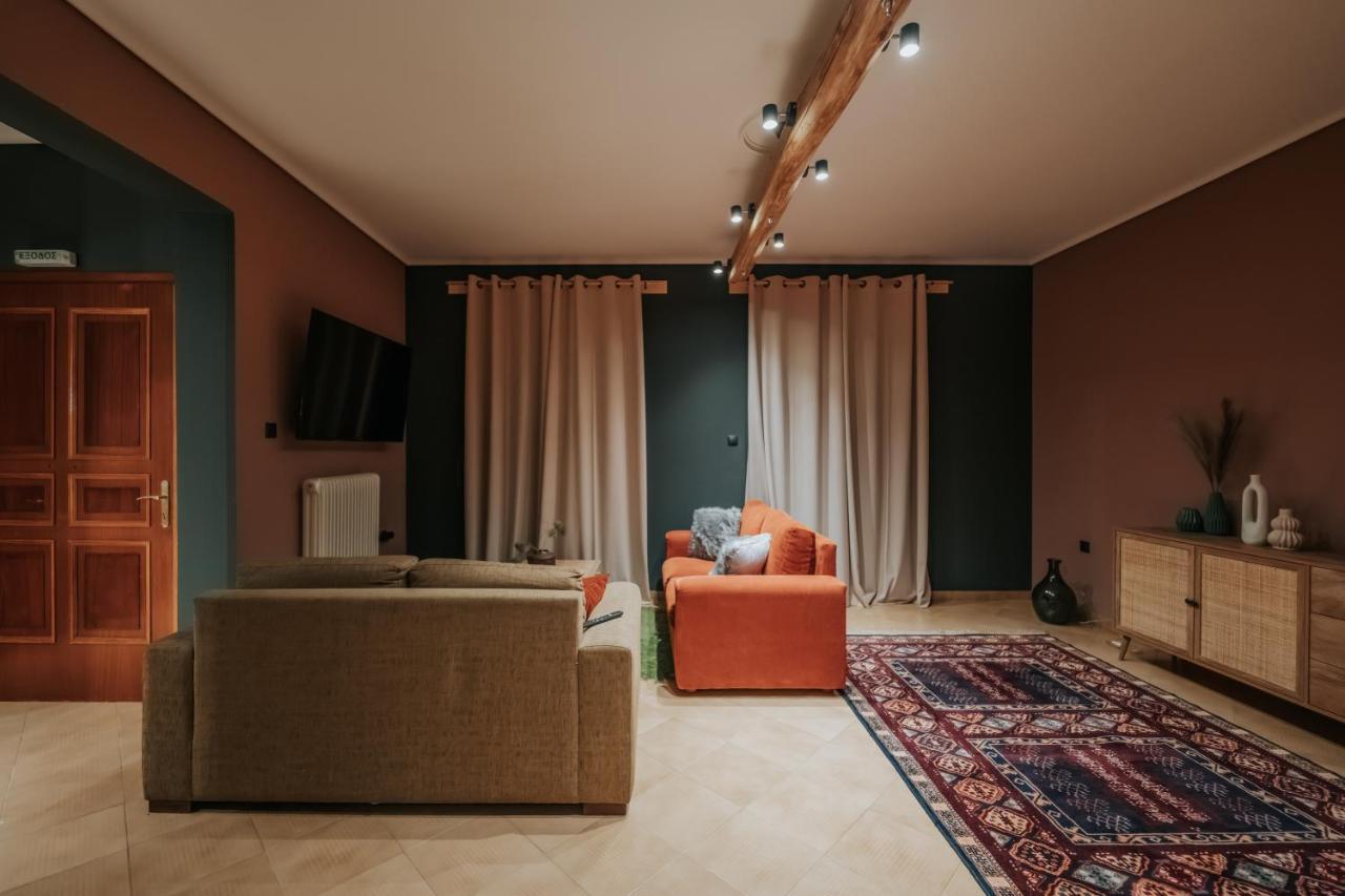 Kalavrita Krinides Apartment And Attics Bagian luar foto